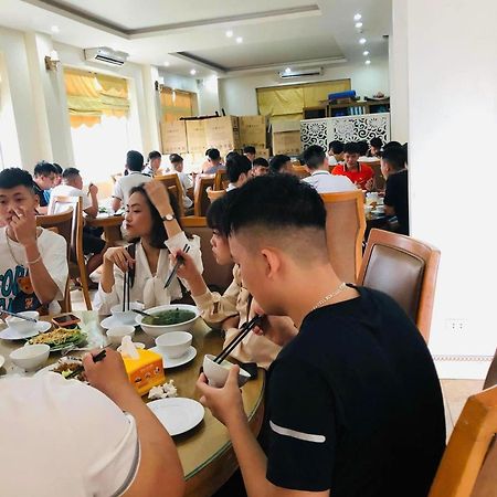 Phuong Lam Hotel 下龍 外观 照片