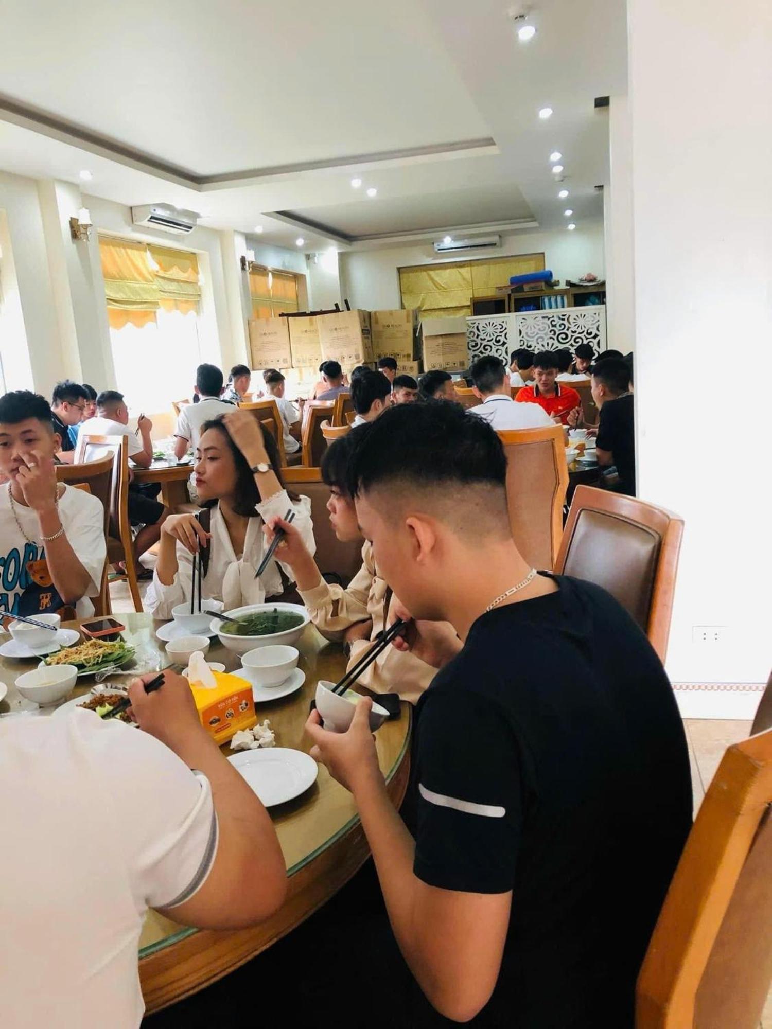 Phuong Lam Hotel 下龍 外观 照片